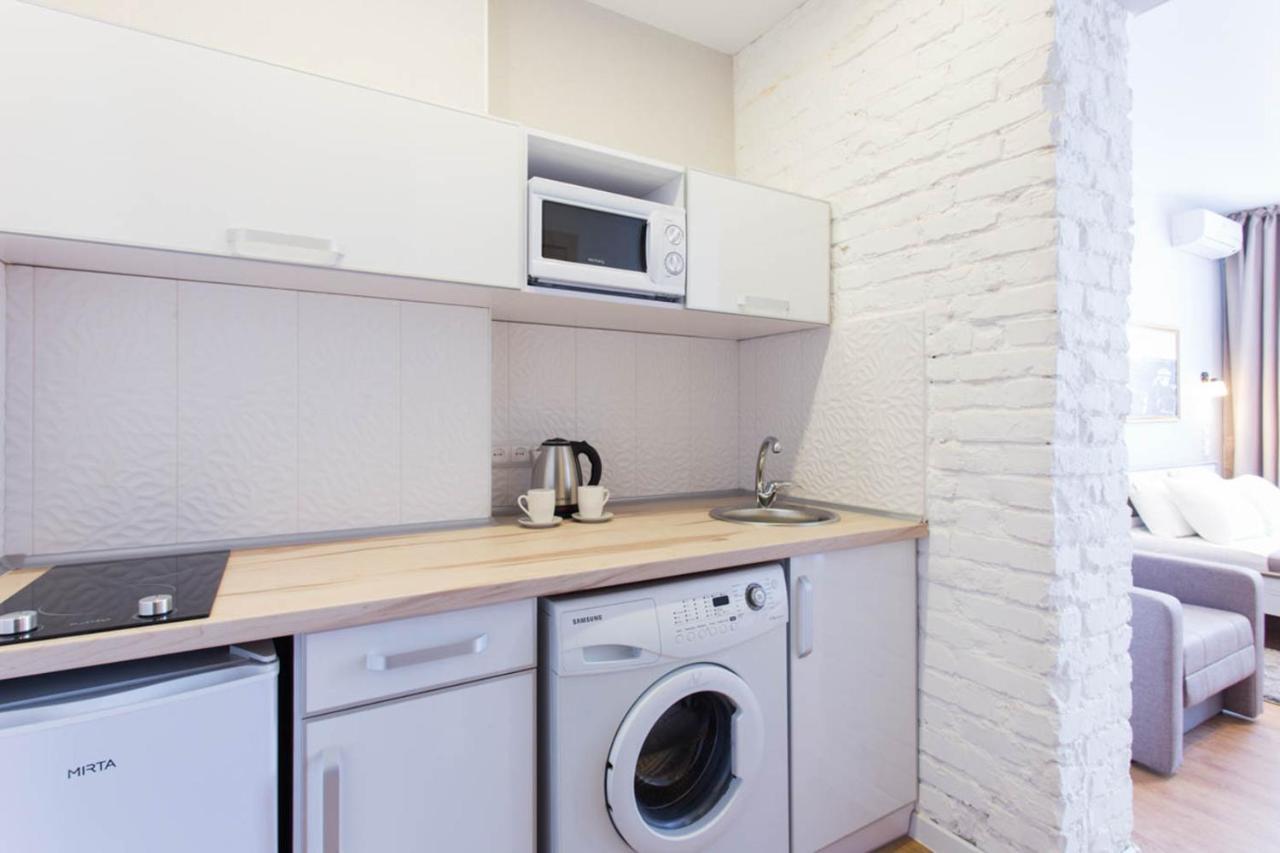 Modern Studio Beside Metro Yaroslava Mudroho, Universytet - Chernyshevska Str 95-7 Harkiv Exterior foto