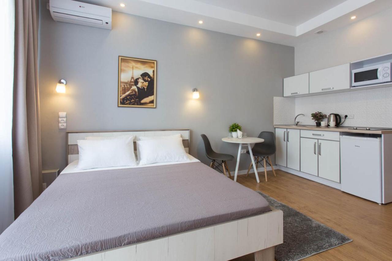 Modern Studio Beside Metro Yaroslava Mudroho, Universytet - Chernyshevska Str 95-7 Harkiv Exterior foto