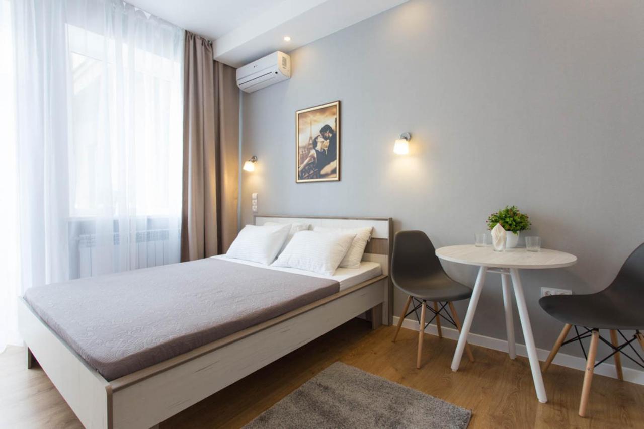 Modern Studio Beside Metro Yaroslava Mudroho, Universytet - Chernyshevska Str 95-7 Harkiv Exterior foto