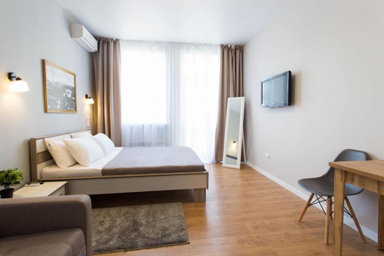 Modern Studio Beside Metro Yaroslava Mudroho, Universytet - Chernyshevska Str 95-7 Harkiv Exterior foto