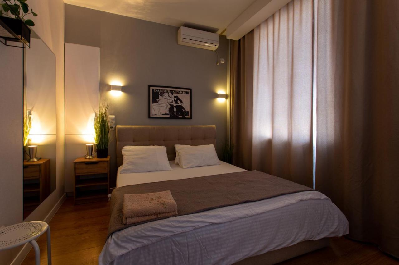 Modern Studio Beside Metro Yaroslava Mudroho, Universytet - Chernyshevska Str 95-7 Harkiv Exterior foto