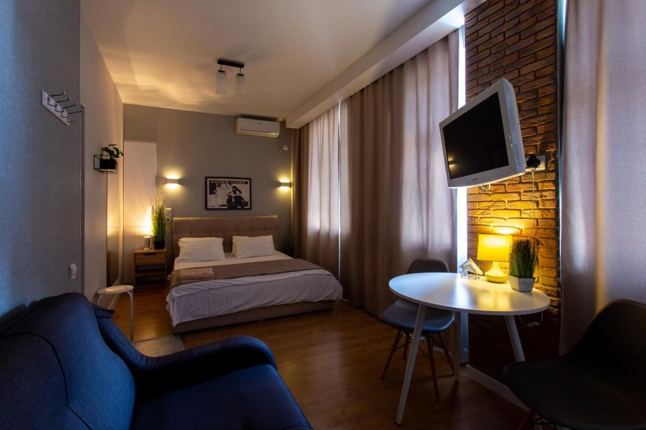 Modern Studio Beside Metro Yaroslava Mudroho, Universytet - Chernyshevska Str 95-7 Harkiv Exterior foto